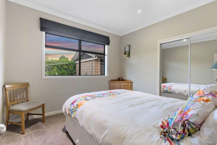 16 Lynwood Grove Dairy Flat_21