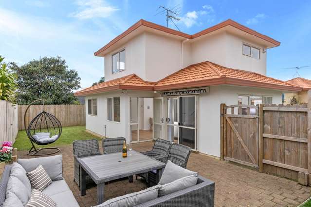 2/1 Mossop Rise Glenfield_2