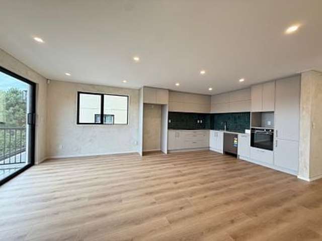 86A Tiriwa Drive Massey_4