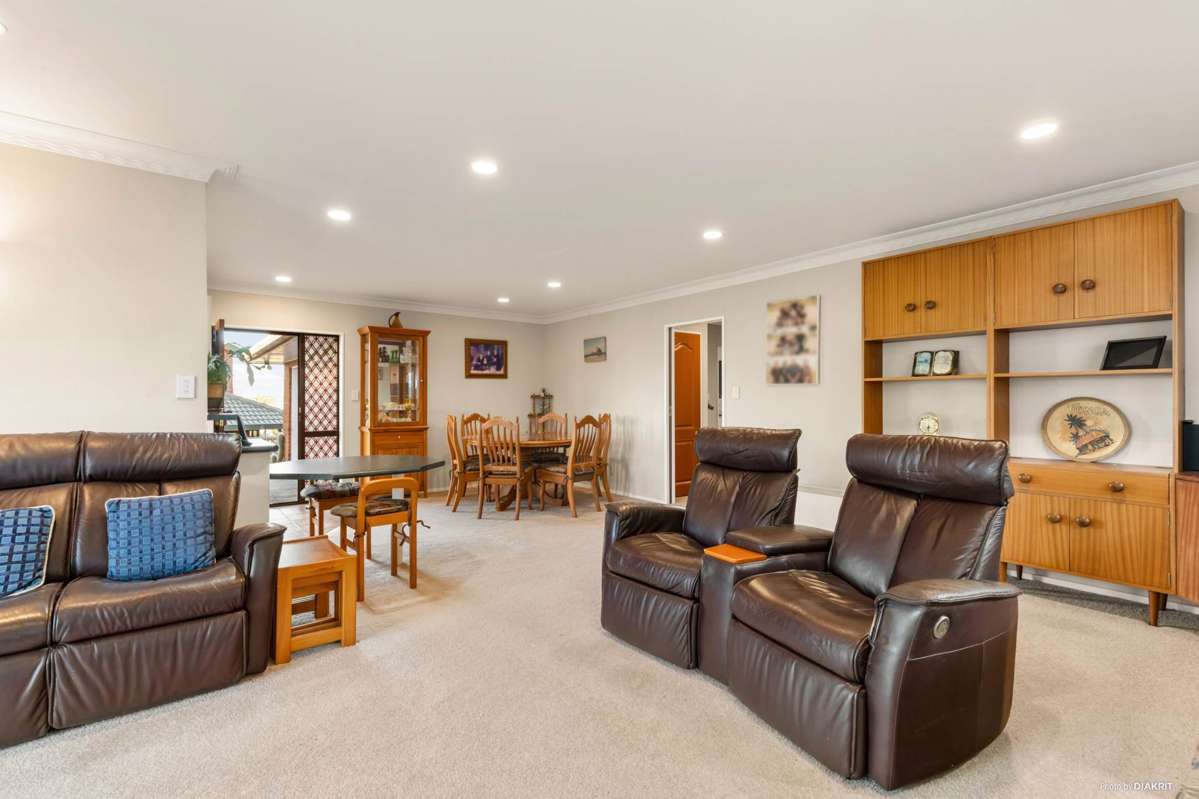 12 Emsworth Court_3