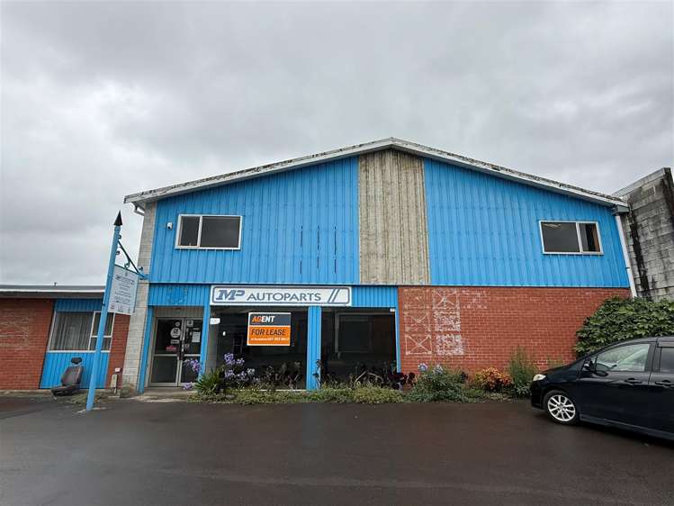 28 Montgomery Crescent_0