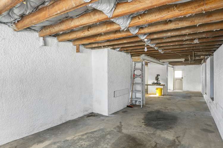 137 Easther Crescent Kew_22