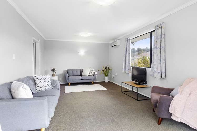 2/7 Norana Road Maoribank_5
