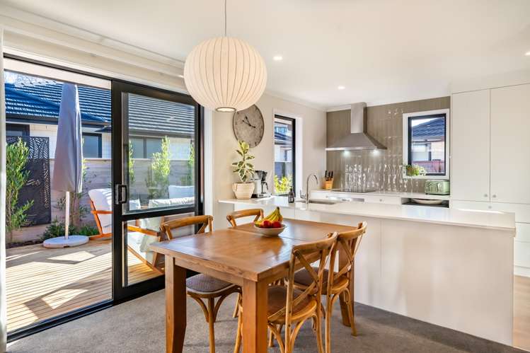 30 Martingale Drive Whitby_6