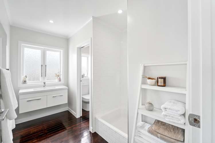 2 Hardley Avenue Tindalls Beach_16