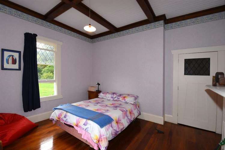 2072 Lake Ferry Road Pirinoa_15