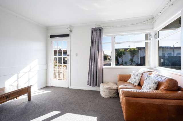 15 Centennial Road. Tāhunanui, Nelson 7011
