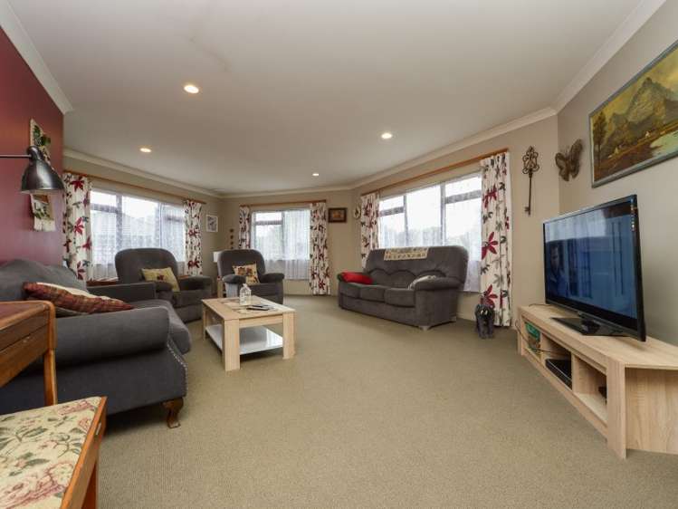 18a Stoneleigh Drive Chartwell_6