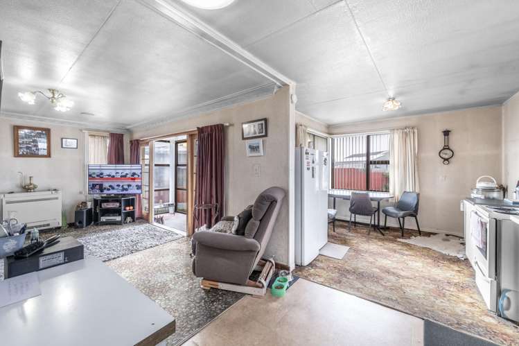 12 Anderson Place Gore Surrounds_10