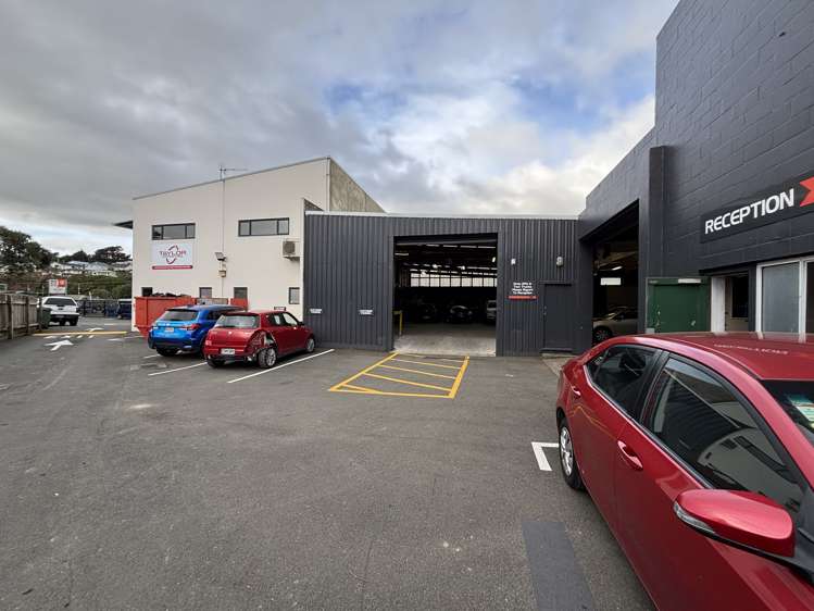 98 Main Road Tawa_5