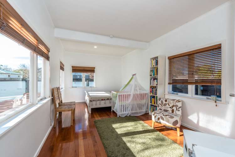 92 Nixon Street Hamilton East_11