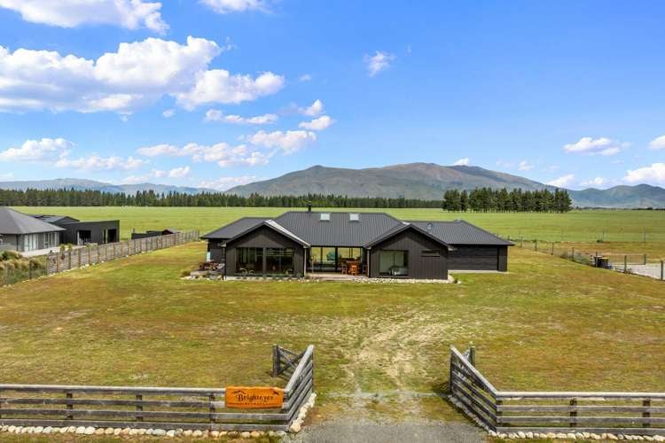 37 Old Glen Lyon Road Twizel_25