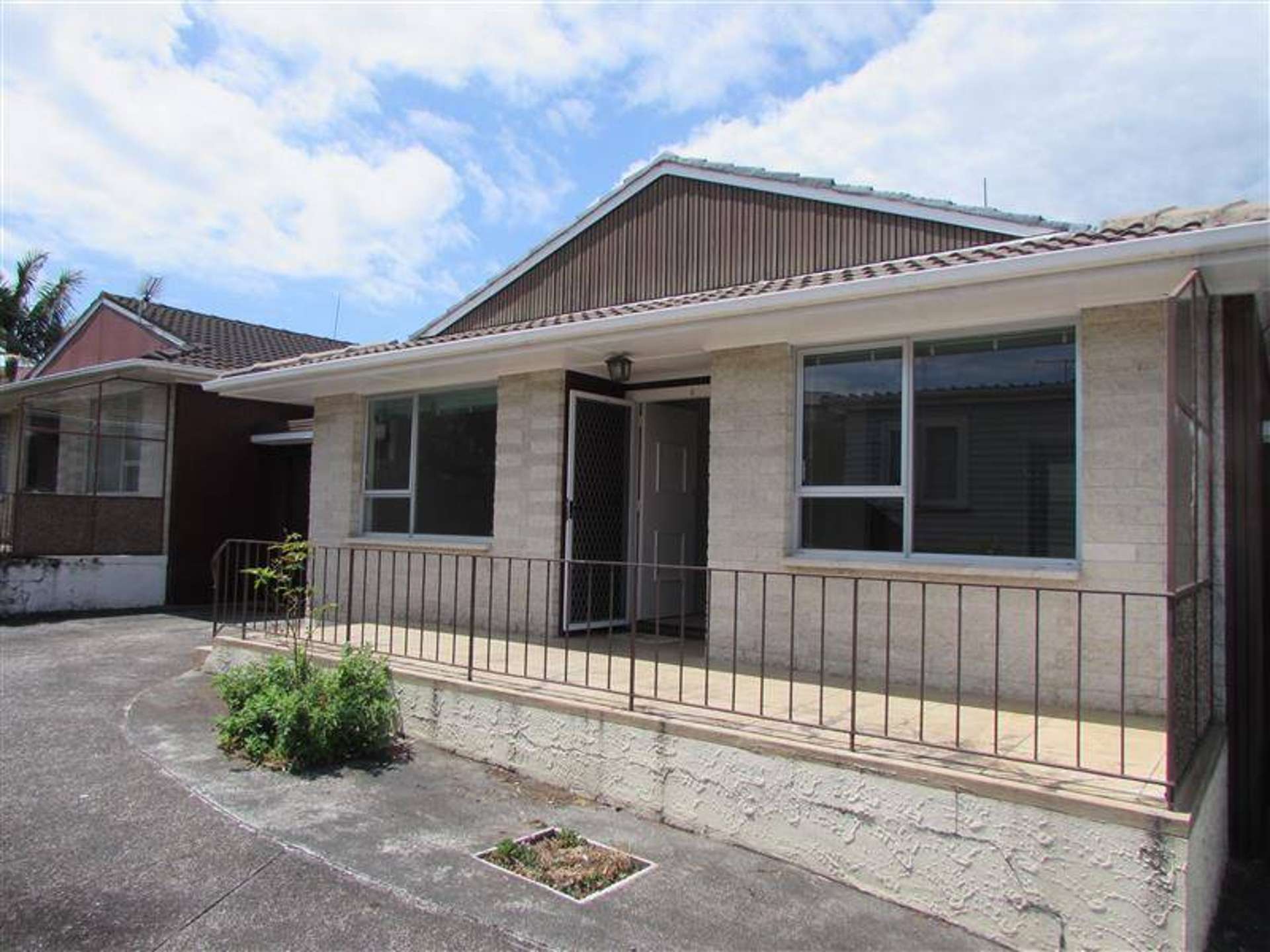 2/110 Richardson Road Mount Albert_0