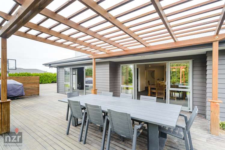 15 Roots Street East Feilding_16