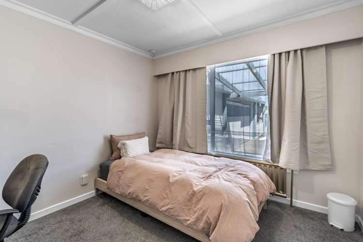 400 North Road Waikiwi_10