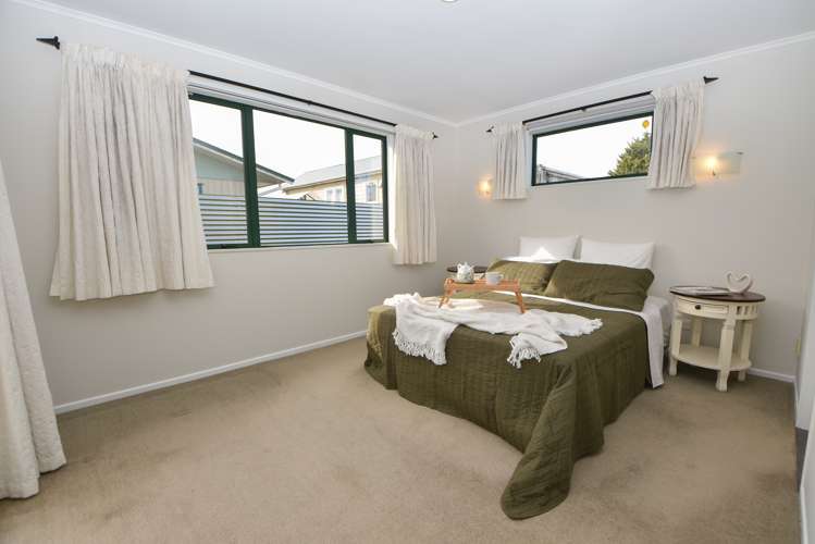 19 Charles Street Carterton_12