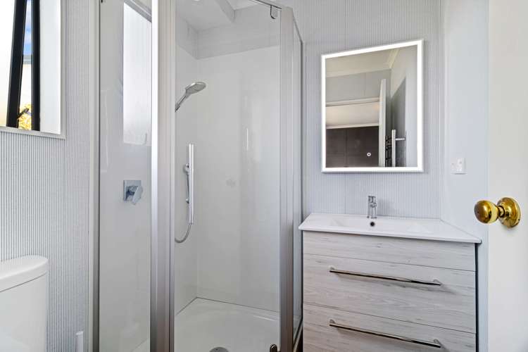 38 Diomede Glade Flagstaff_11