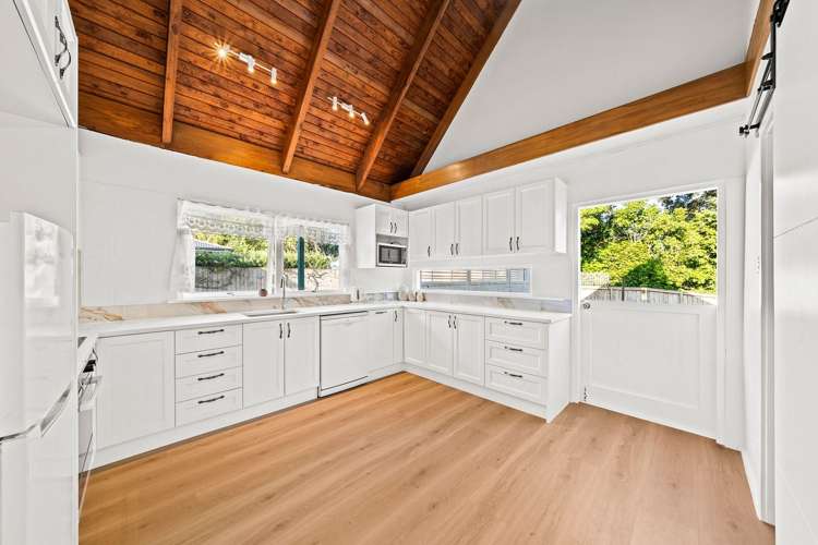 150 Edinburgh Street Pukekohe_4