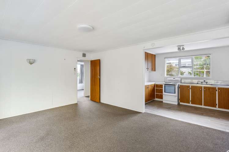 2/40 Teoti Street Paraparaumu Beach_5