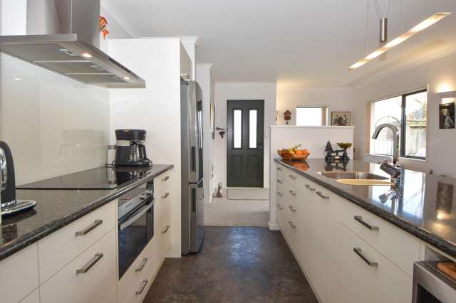 27/55 Armstrong Avenue Carterton_1