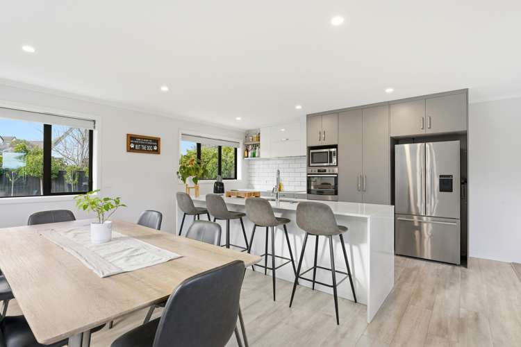 35 Pharazyn Street Feilding_12