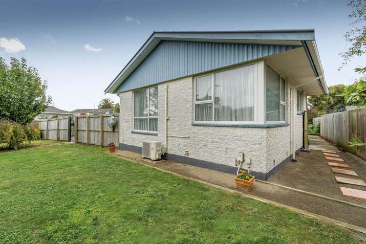 2 Bidwell Place Hillmorton_18