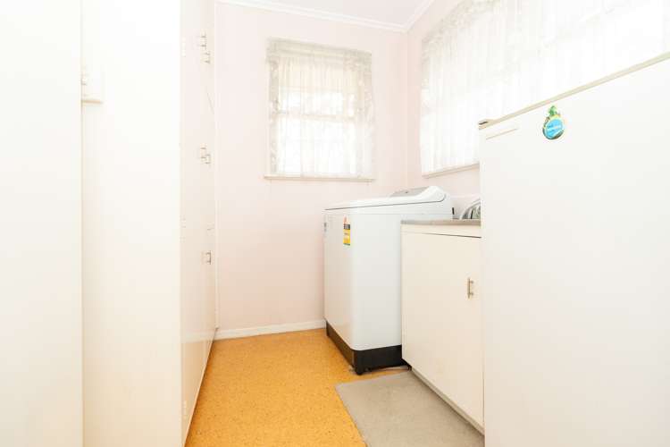 337 Cobham Drive Hillcrest_15