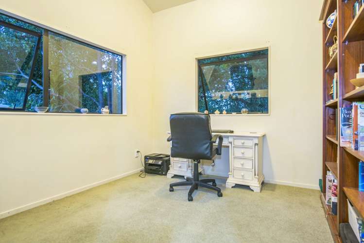 59 Laingholm Drive Laingholm_16