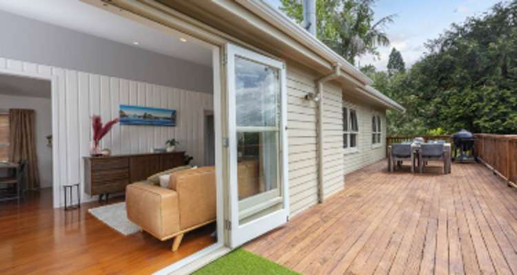 678 South Titirangi Road_0