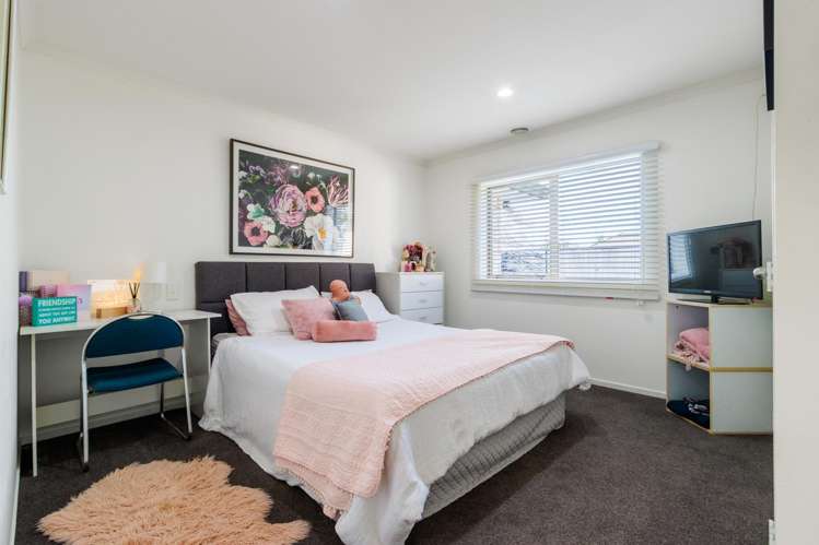 16 Palliser Drive Huntington_13