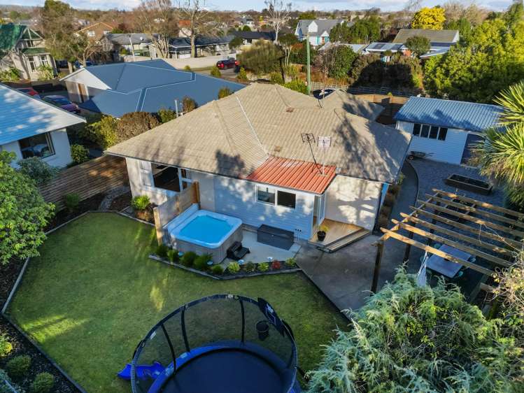 1 Cunliffe Road Redwood_35