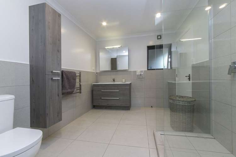 117 Barrett Road Riverhead_11