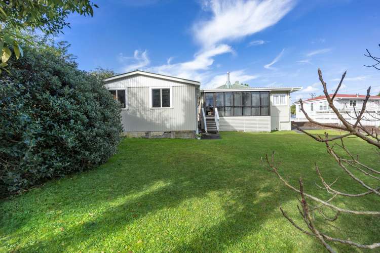 31 Fairdene Avenue Henderson_16