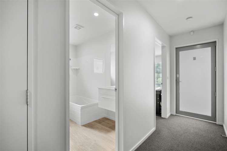 23 Bronco Drive Aidanfield_7