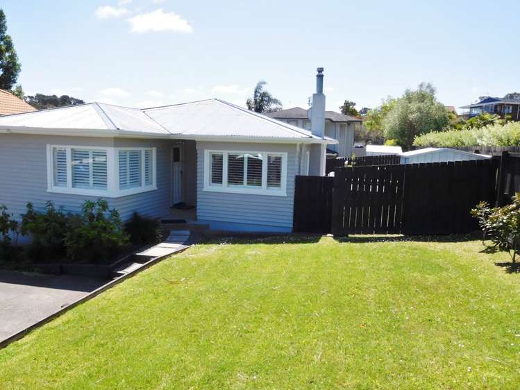 7 Kenmure Avenue Forrest Hill_21