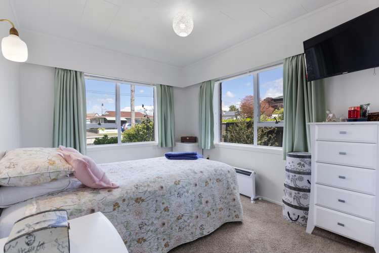 1/6 Webster Street Westown_6