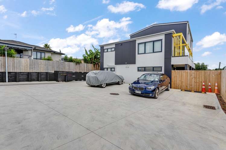 3 & 4/43A Waimumu Road Massey_4