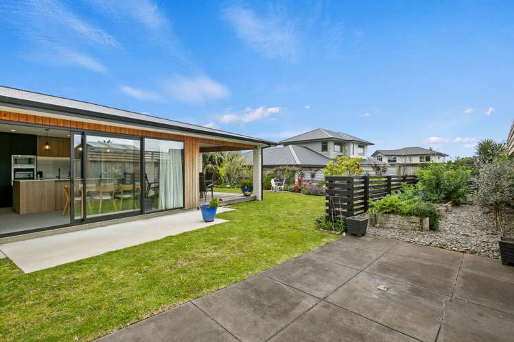 6 Tui Grove Oakura_21