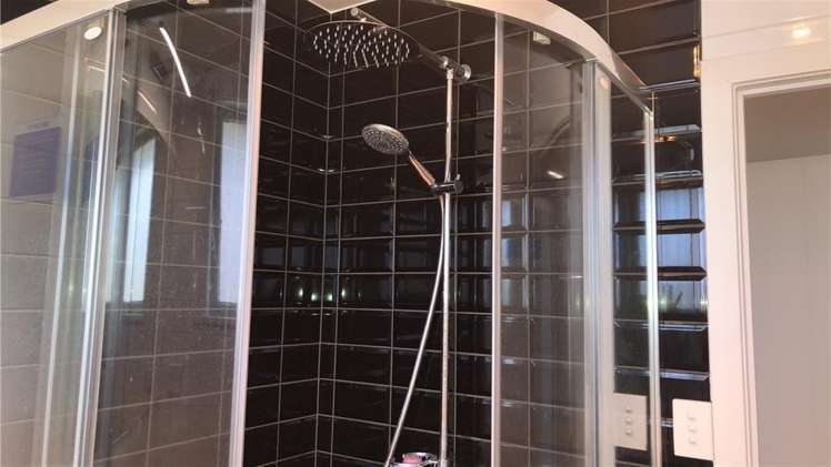 2/7 Amaru Road One Tree Hill_5