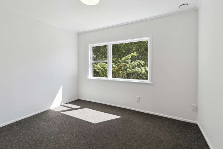 8 Cross Street Karori_11