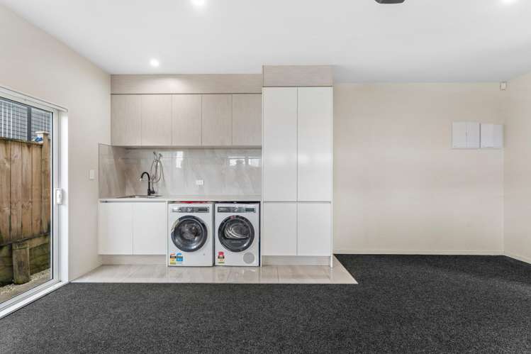 42 Lime Hill Rise Flat Bush_21