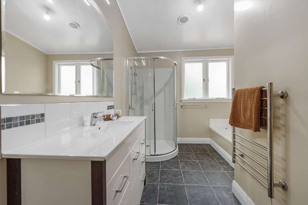 435 College Street_2