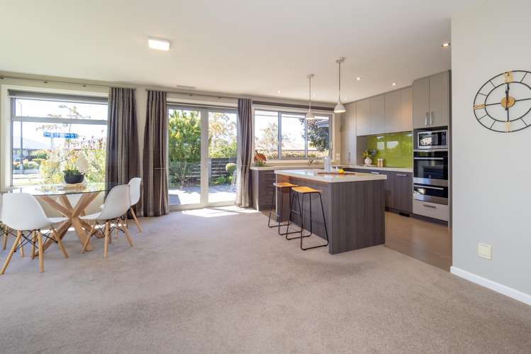 1 Beauvais Place Allenton_6