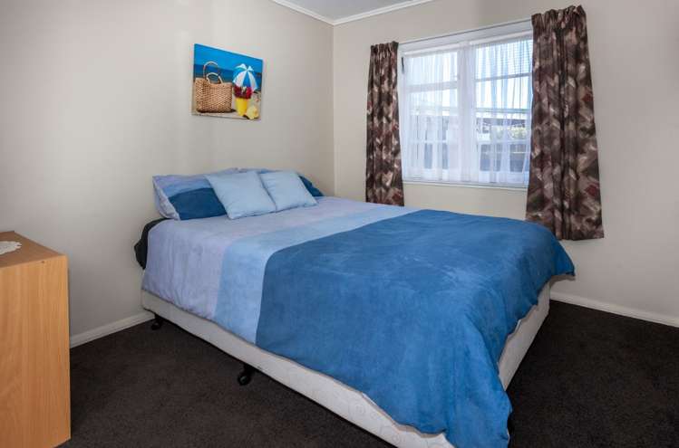 114 Everitt Crescent Whangamata_14