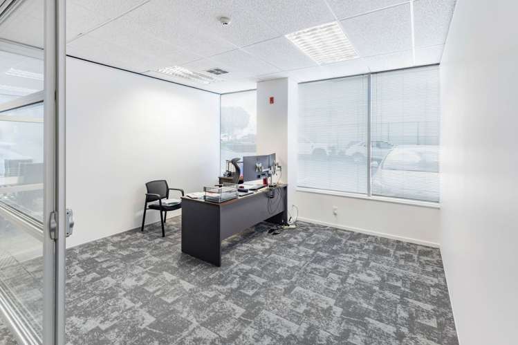 Unit 5/1A William Pickering Drive Rosedale_5