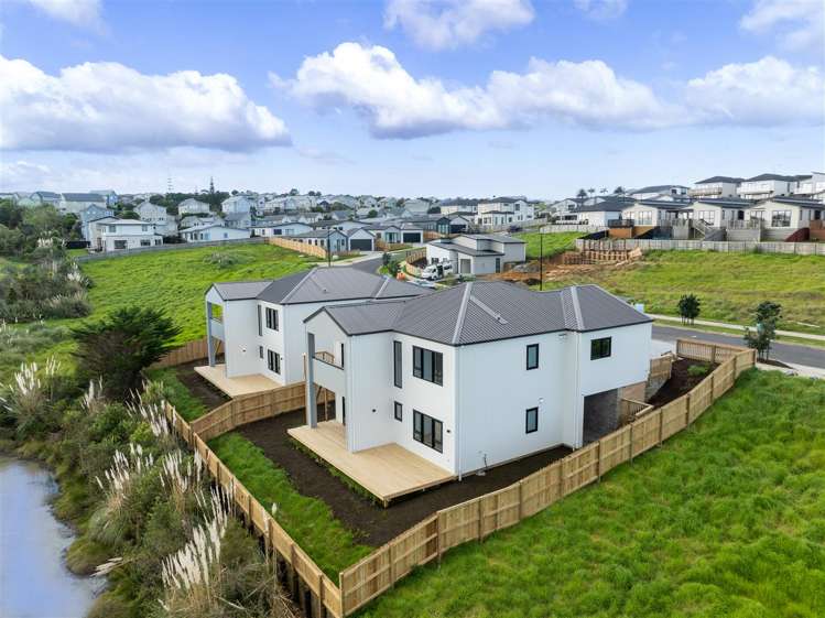 22 whakairo crescent_4