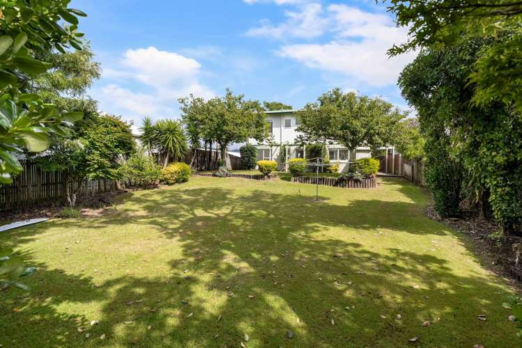 100 Charleston Avenue Whangamata_24