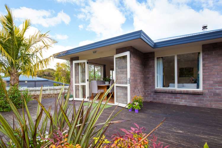 19 Tutchen Avenue Raglan_25
