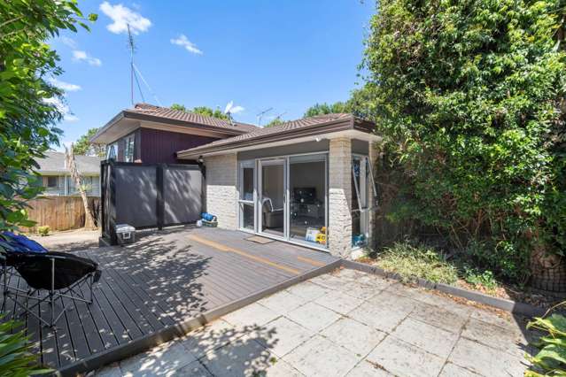 2/49 Meadway Sunnyhills_1