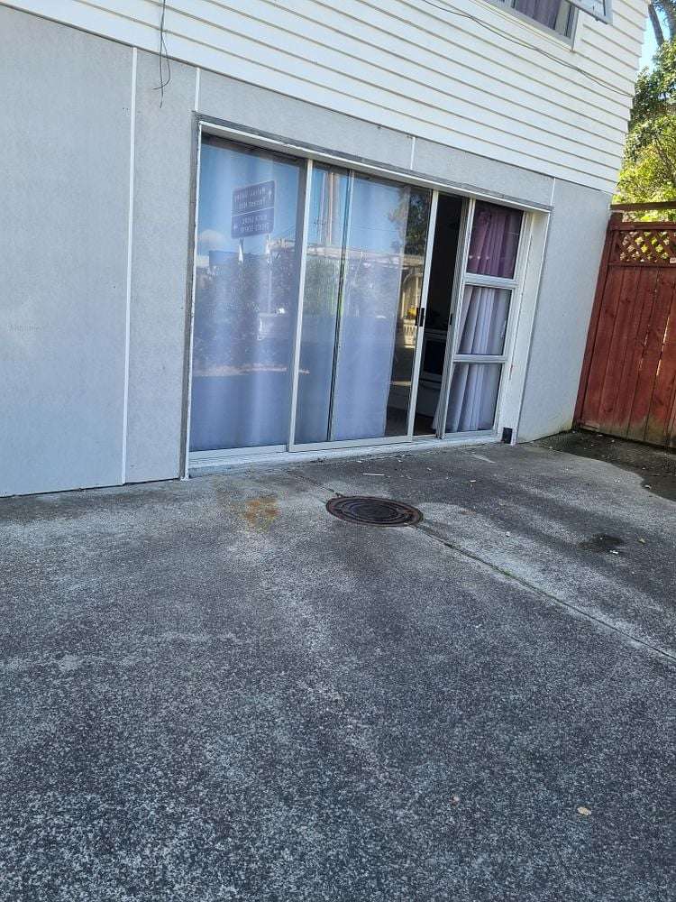 142 Archers Road Glenfield_9